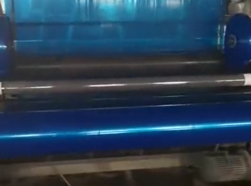 藍色原膜吹膜生產(chǎn)